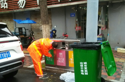 宿州市城管局埇桥分局:加强雨天道路保洁作业 营造良好城市市容环境