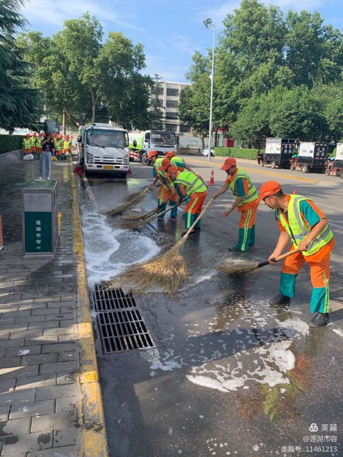 区城管局组织道路清扫保洁 互看互学互比 观摩活动