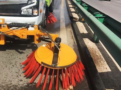 打草机,道路清扫车,绿篱打草机,道路环卫清扫机,护栏清洗机