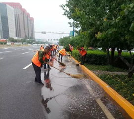 鲜活城事 赛罕区 以雨为令 迅速清理路面积水