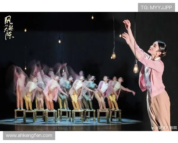 围绕深流展现人性涌动的当代情感群像剧中多重命运交织 围绕深流展现人性涌动的当代情感群像剧中多重命运交织